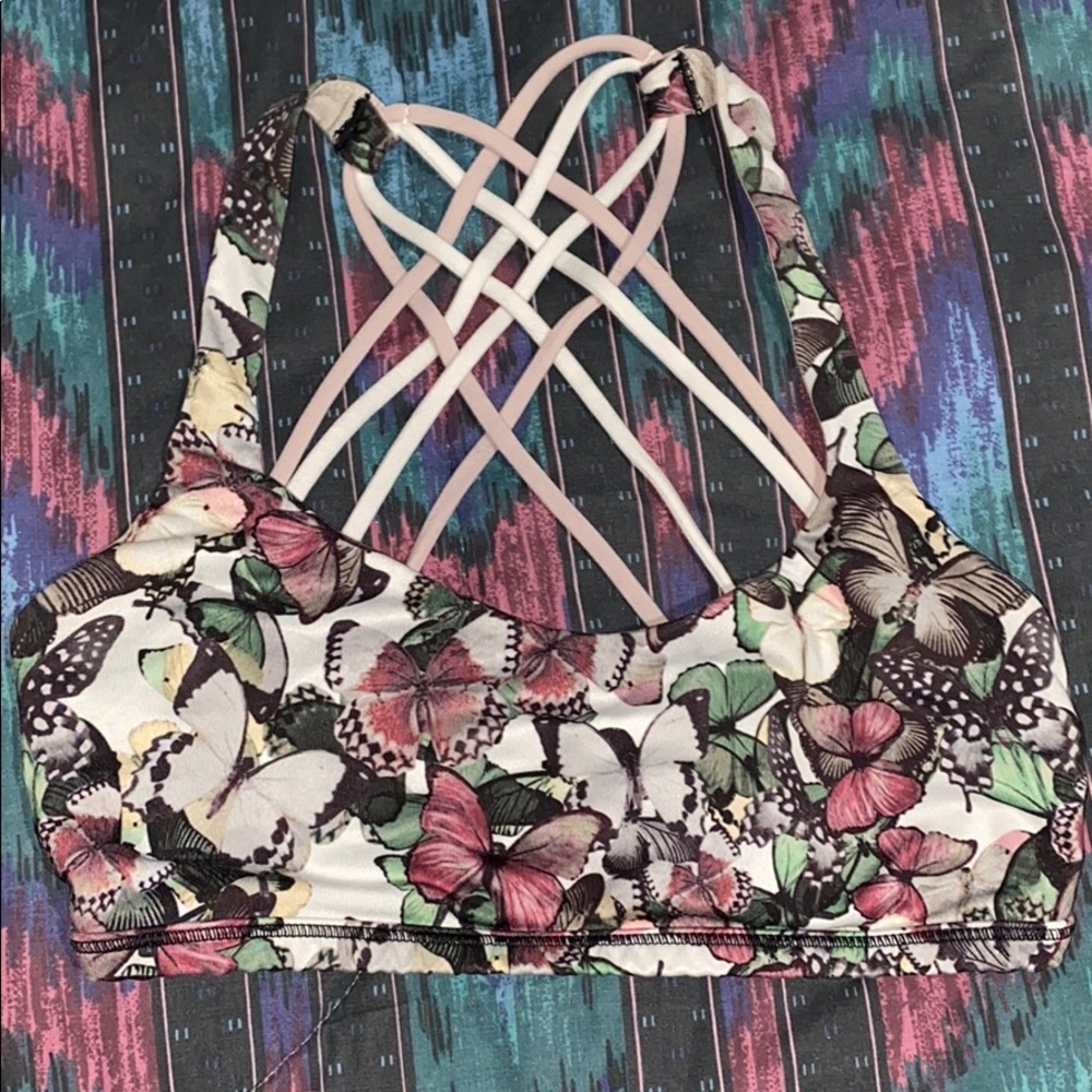 Lululemon sports bra